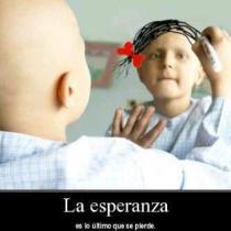 Todos aprecian su cabello, una niña más; sin embargo la quimioterapia se los arrebata pero TU CABELLO DE ESPERANZA quiere devolvérselos